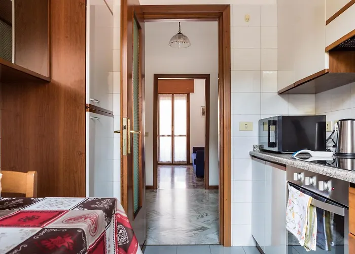 A Due Passi Dall'ospedale Apartament *