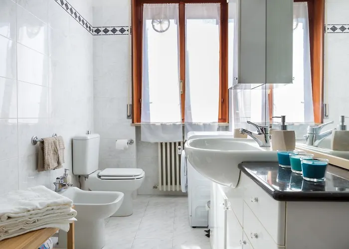 A Due Passi Dall'ospedale Apartament *