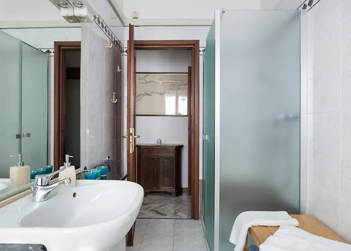 Apartament A Due Passi Dall'ospedale Parma